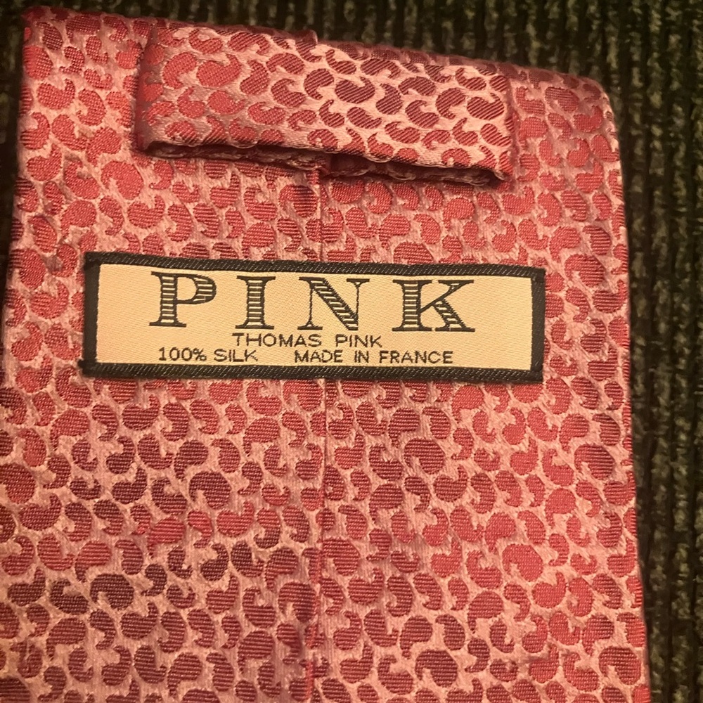 Thomas Pink 100% silk stylish Pink paisley Patterned Men's Tie made in France